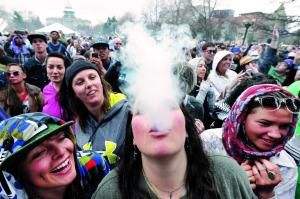 多数英国人认为大麻比烟草安全