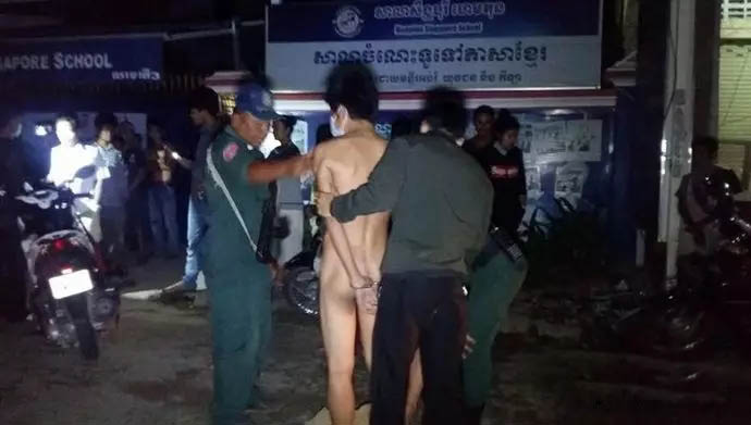 柬埔寨西港一名中国人因吸毒过量裸睡街头